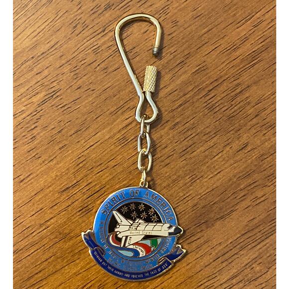 NASA Space Shuttle Astronaut Commemorative 1986 Key Chain Challenger II - Picture 6 of 10